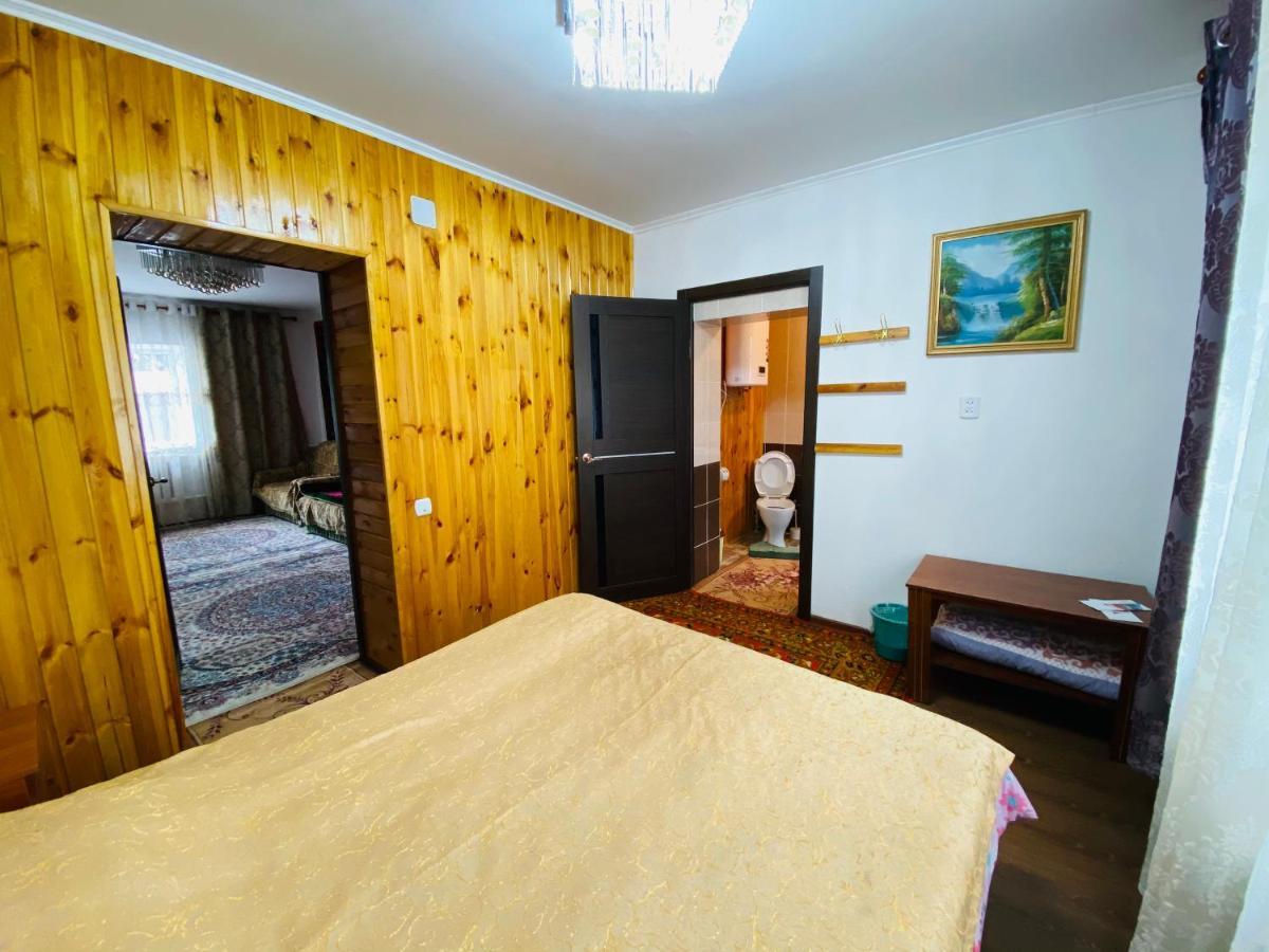 Guest House Kagan Toktogul Eksteriør bilde