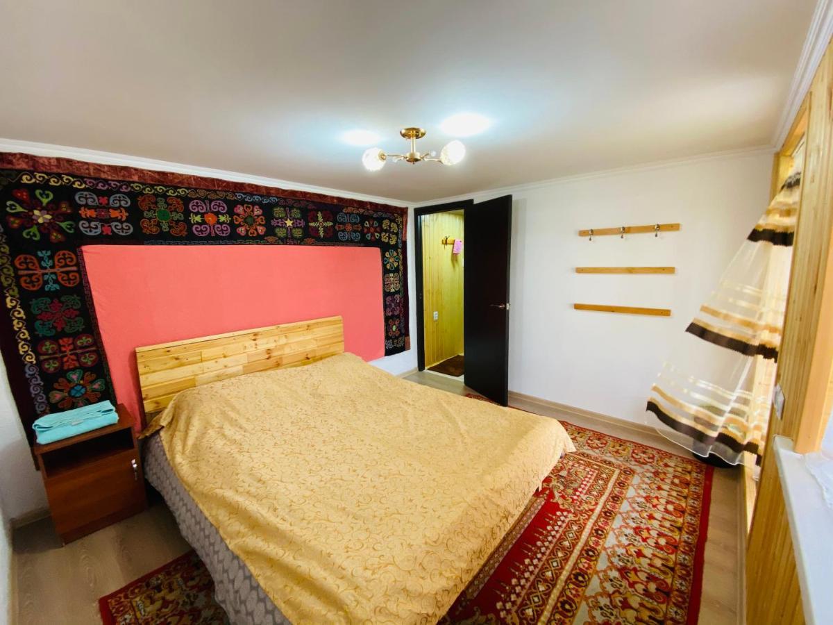 Guest House Kagan Toktogul Eksteriør bilde