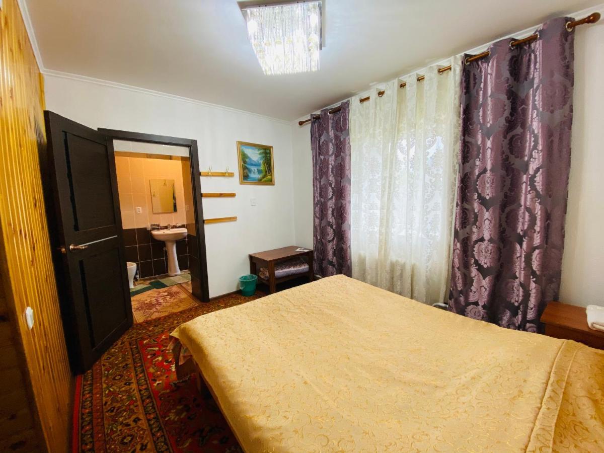 Guest House Kagan Toktogul Eksteriør bilde