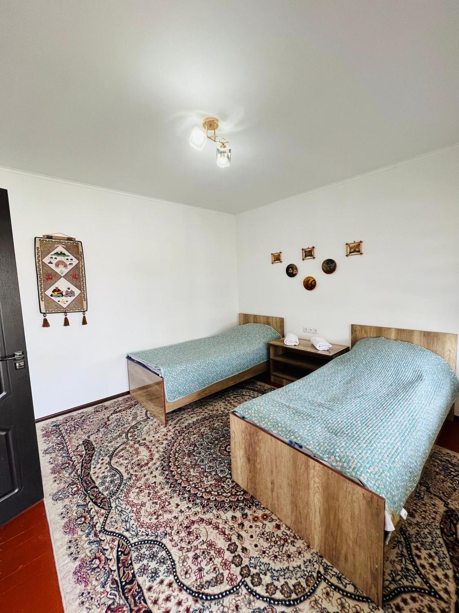 Guest House Kagan Toktogul Eksteriør bilde